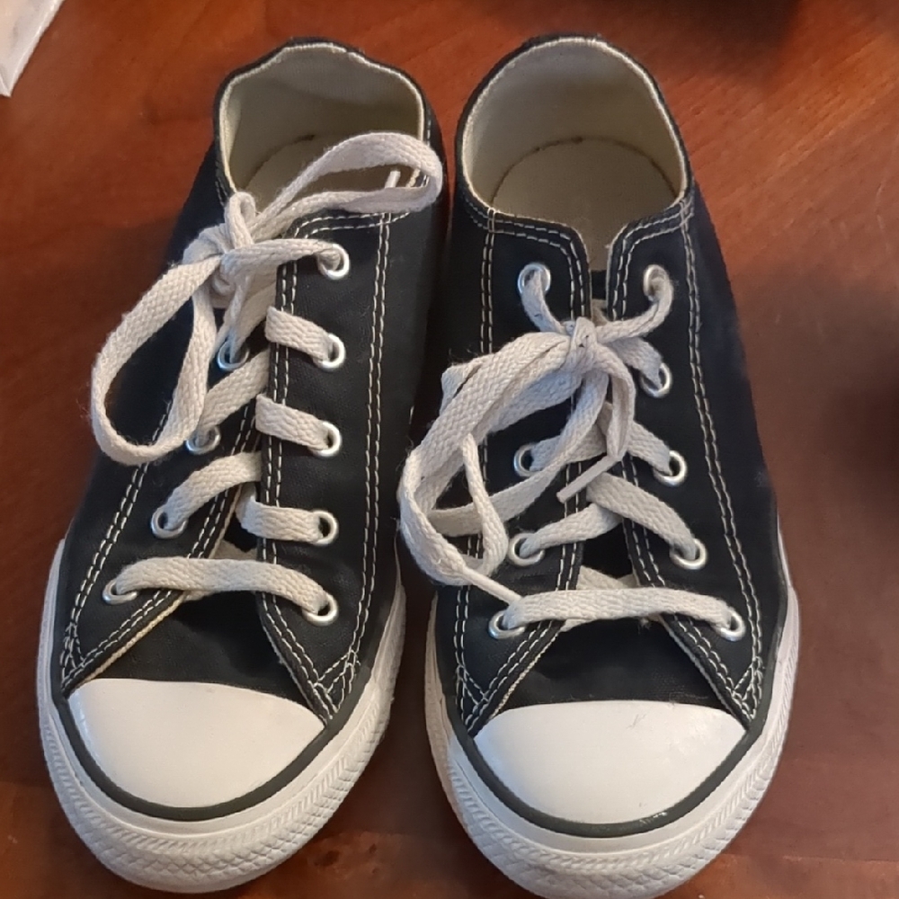 Classic Converse All Star Lowtop Sneakers